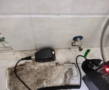 绵阳市屋顶漏水维修公司分享下卫生间漏水的危害及解决方法